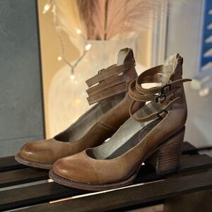 Freebird light brown Leather Women's Heeled Shoes